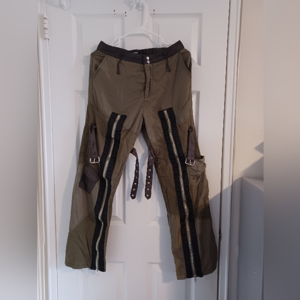 Zipper pants